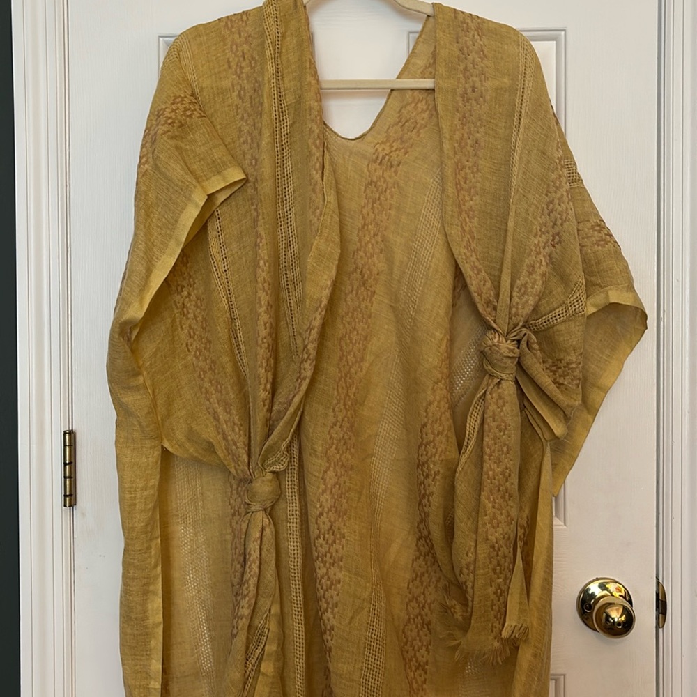 Gold linen draped poncho